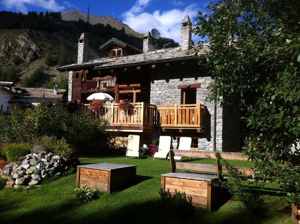 Les Trompeurs Chez Odette Bed and Breakfast Cogne Buitenkant foto
