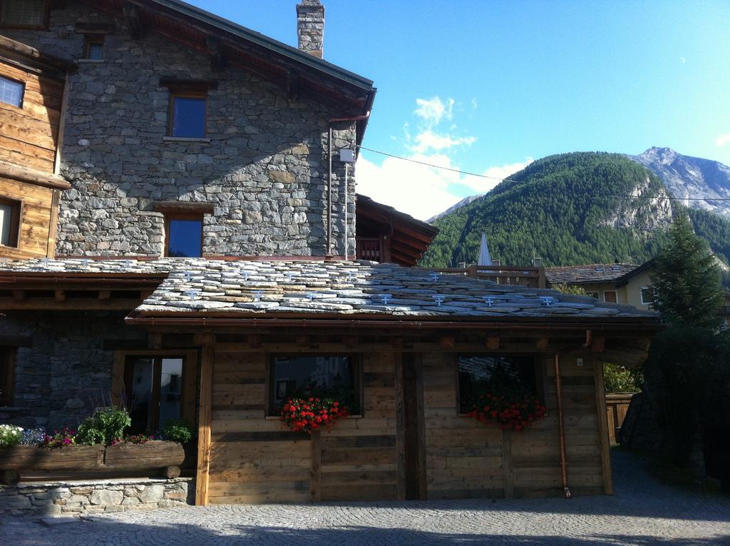 Les Trompeurs Chez Odette Bed and Breakfast Cogne Buitenkant foto