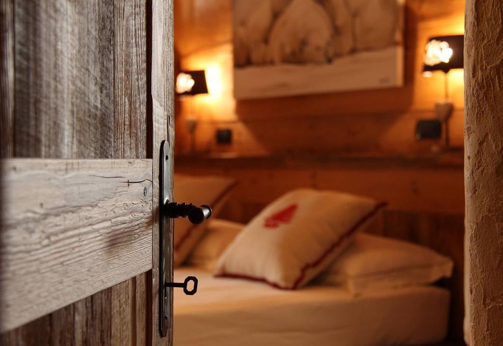 Les Trompeurs Chez Odette Bed and Breakfast Cogne Kamer foto