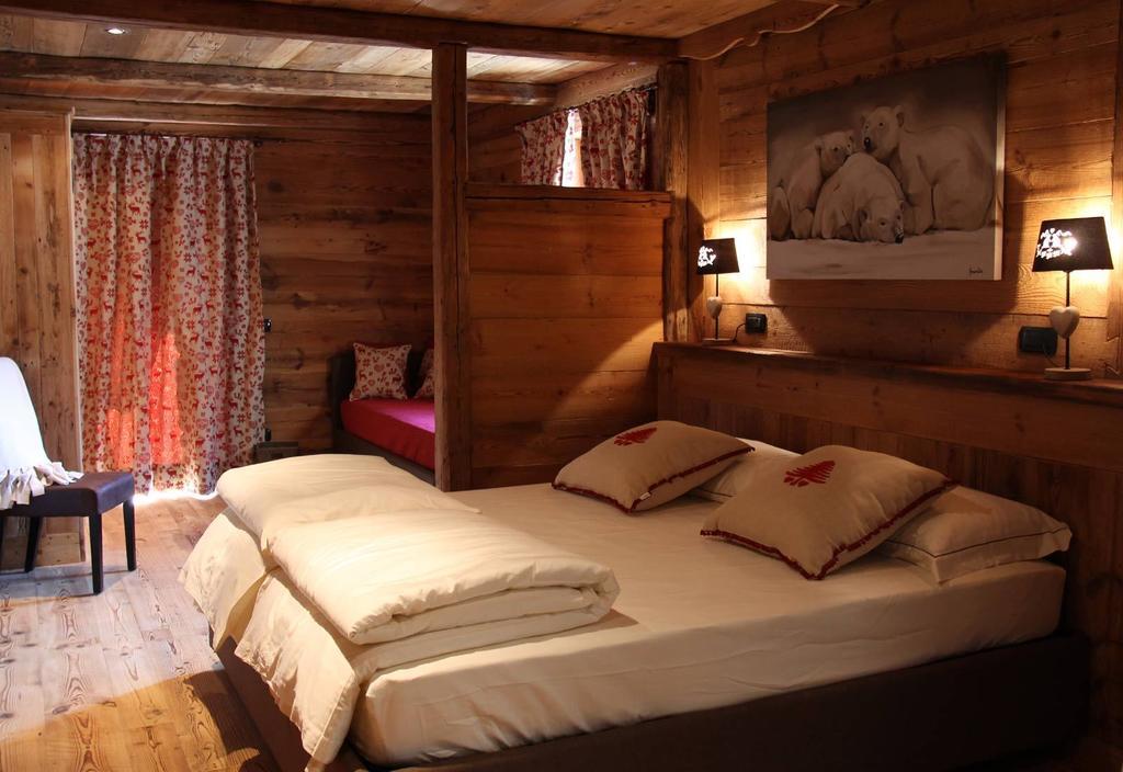 Les Trompeurs Chez Odette Bed and Breakfast Cogne Kamer foto